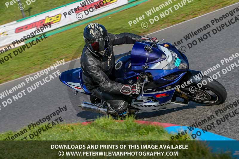 PJM Wedding Photography;enduro digital images;event digital images;eventdigitalimages;mallory park;mallory park photographs;mallory park trackday;mallory park trackday photographs;no limits trackdays;peter wileman photography;racing digital images;trackday digital images;trackday photos